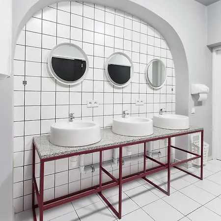 Opera Hostel *